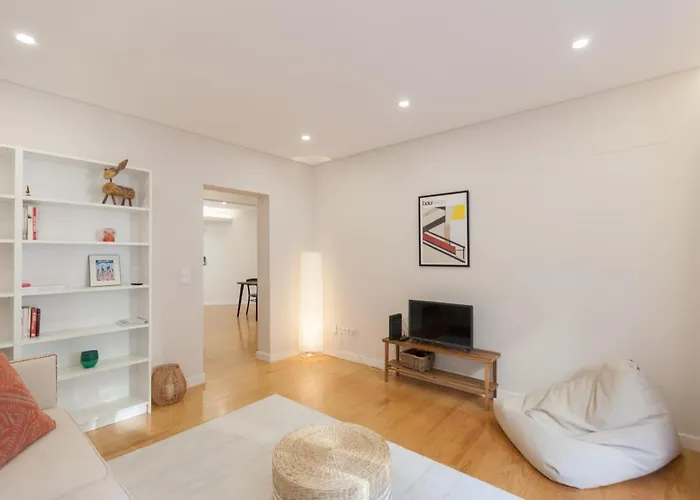 Flh Gulbenkian With Balcony Apartman