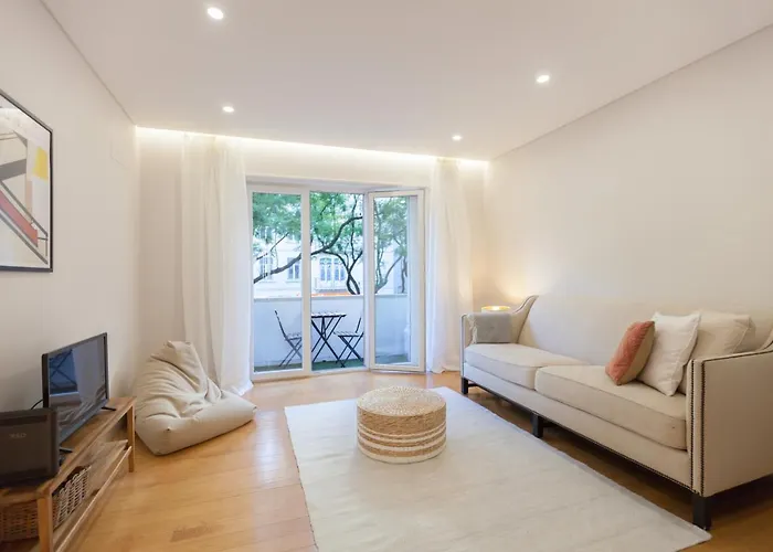 Апартаменты Flh Gulbenkian With Balcony *