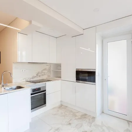 Flh Gulbenkian With Balcony