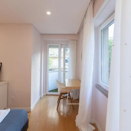 Flh Gulbenkian With Balcony Apartment