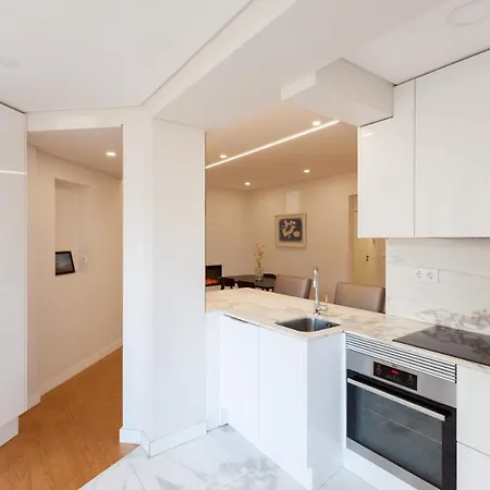 Flh Gulbenkian With Balcony Apartment